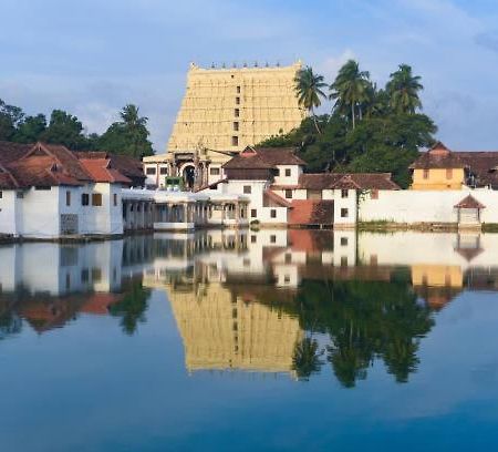 Ananthasayanam Homestay Near Sri Padmanabha Swamy Temple トリバンドラム エクステリア 写真