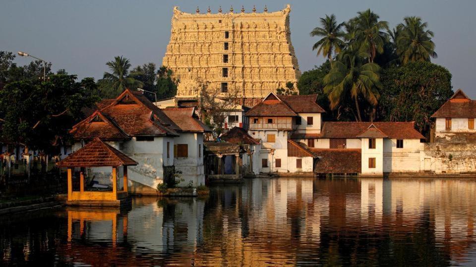 Ananthasayanam Homestay Near Sri Padmanabha Swamy Temple トリバンドラム エクステリア 写真